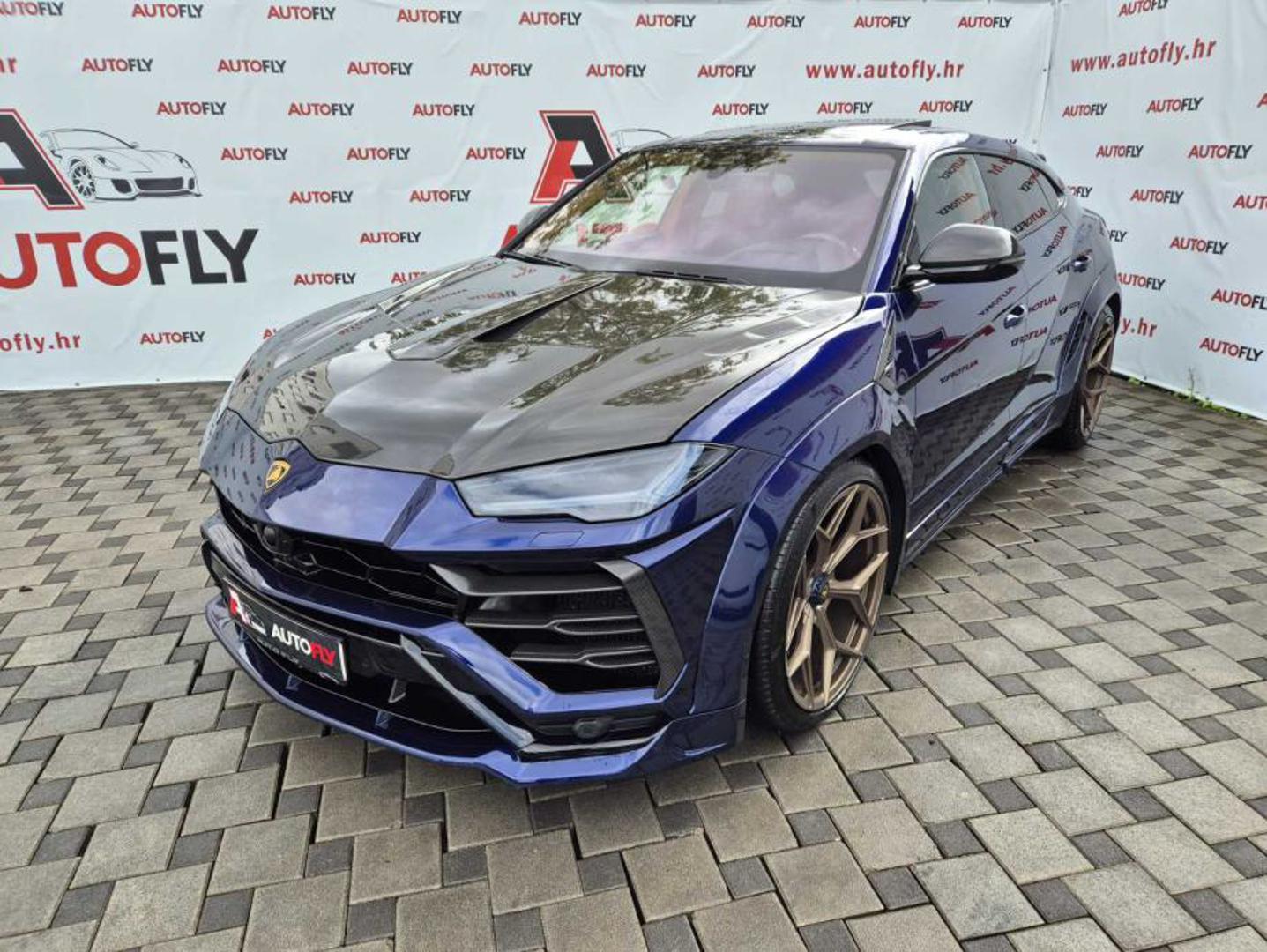 Prešao je 73.000 kilometara, ima 478 kW, odnosno 641 konjsku snagu, a registriran je do prosinca 2025. godine. Motor je benzinski, a mjenjač je automatski. 