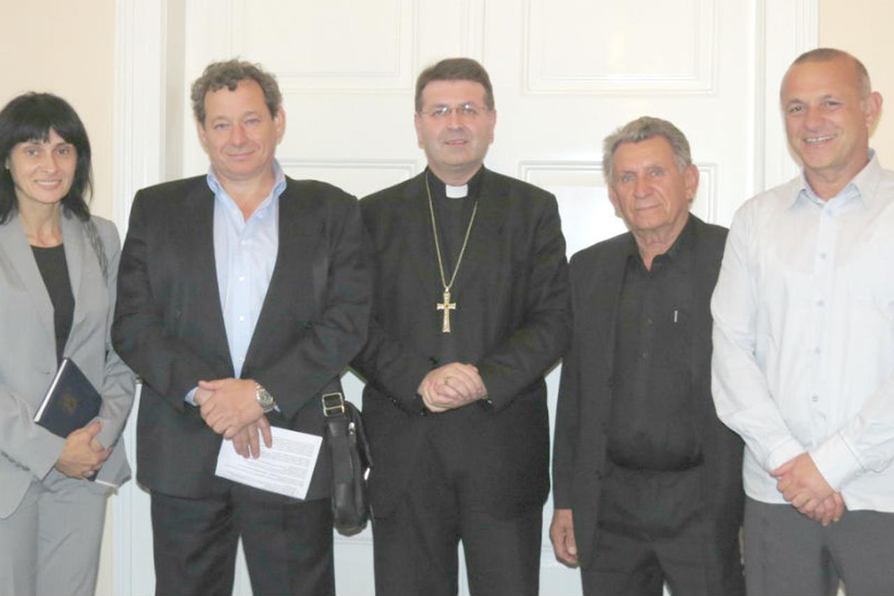 Biskup Šaško primio članove Stožera z aobranu hrvatskog Vukovara