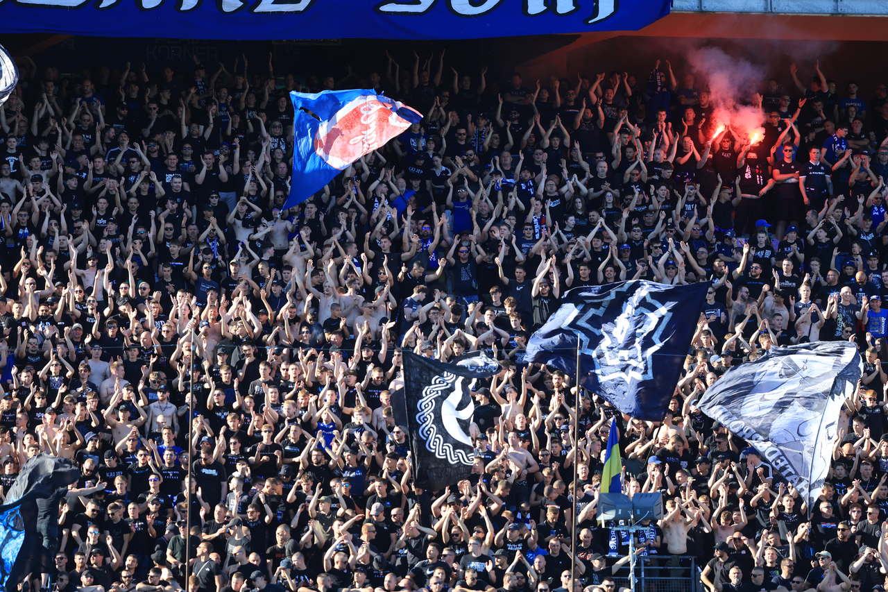 Navijači na utakmici 34. kola SuperSport HNL-a između Dinama i Hajduka