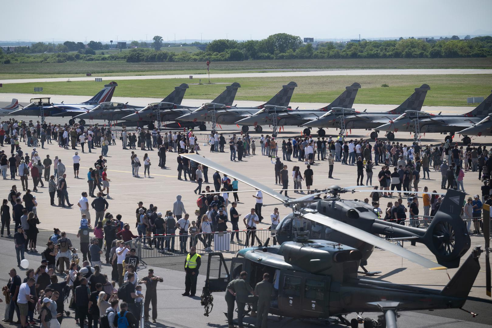 Anušić je najavio kako će Rafalei do kraja godine preuzeti ulogu čuvanja hrvatskog zračnog prostora. Do tada 'Air Policing' obavljaju savezničke zemlje unutar NATO-a. 