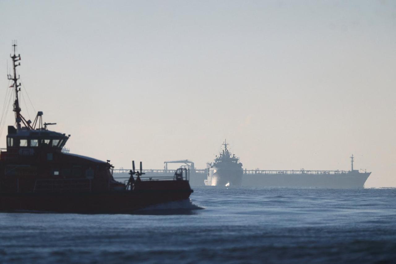 French navy diverts suspected russian shadow fleet tanker to Marseille-Fos port