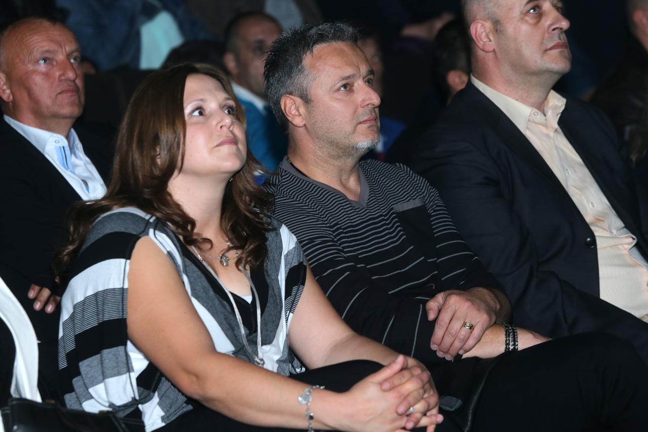 Zagreb: Promocija albuma Ora i labora Marka Perkovi?a Thompsona u kazalištu Histrion