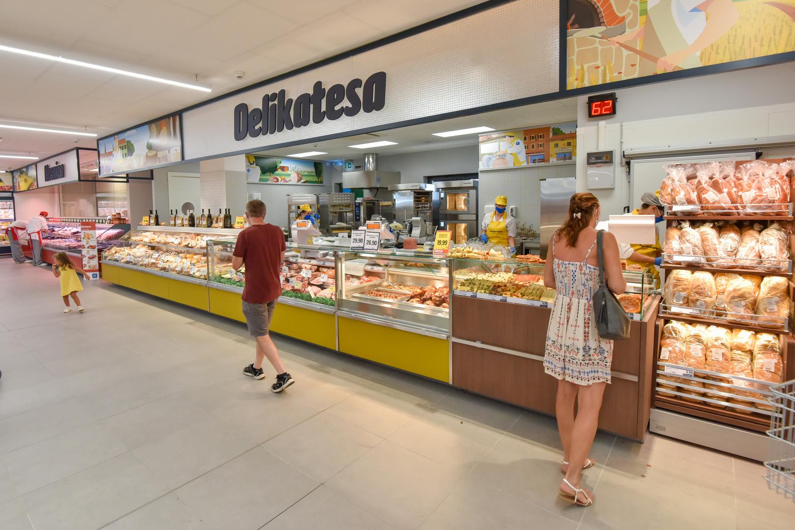 13.08.2020., Zadar - Talijanski market Eurospin otvorio je svoja vrata zadranima na Jadranskoj magistrali.
Photo: Dino Stanin/PIXSELL