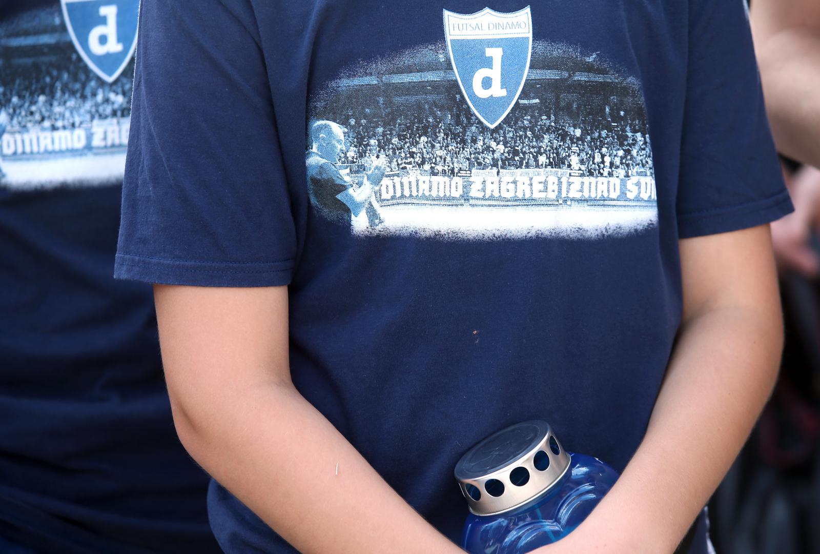 On i mladi kadet momčadi Oskar Kadrnka su preminuli u noći s nedjelje na ponedjeljak kada su se vraćali s turnira u Šibeniku.

