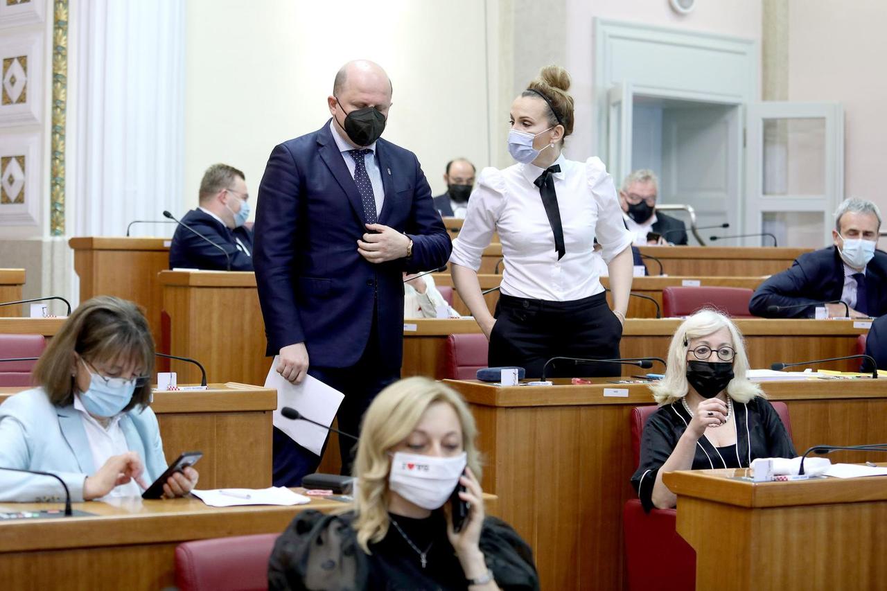 Zastupnici zaključuju 7.  sjednicu Sabora i odlaze na dvomjesečnu stanku