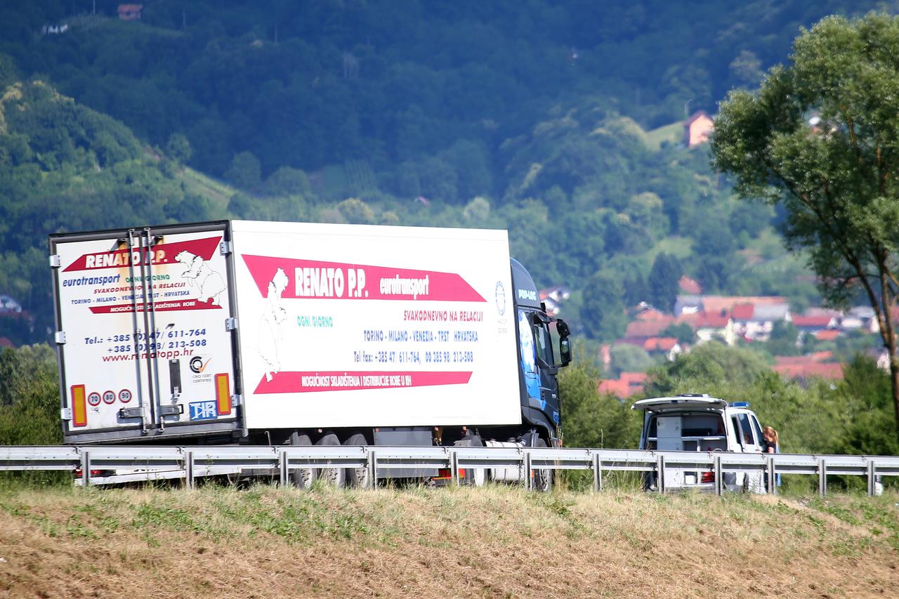 Najmanje jedan mrtav u sudaru tri automobila na staroj zagorskoj magistrali