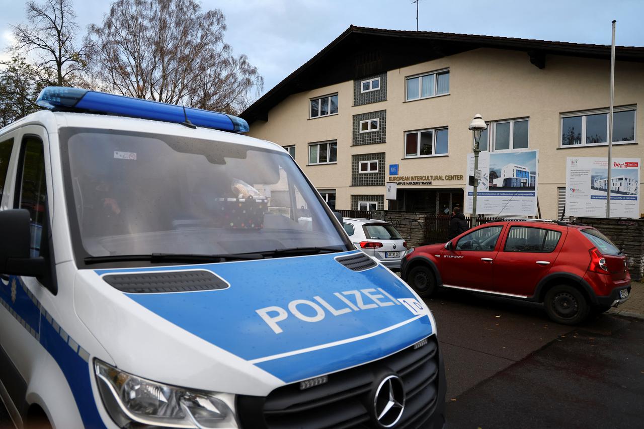 German interior ministry conducts searches of Islamic centers