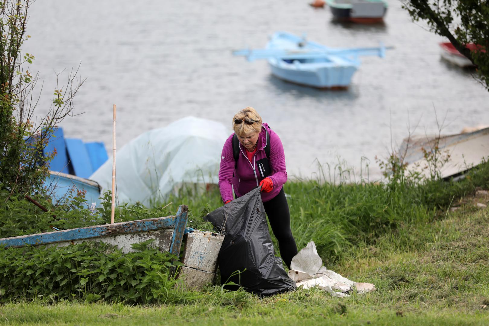 26.04.2025., Liznjan - Liznjansko se priobalje cistilo u sklopu ekoloske akcije Rezolucija Zemlja 2025. Photo: Sasa Miljevic/PIXSELL