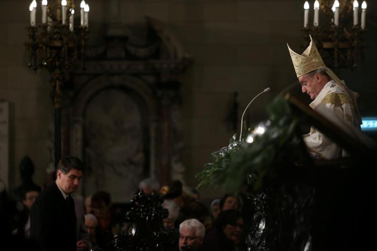 Božićna misa u katedrali (1)