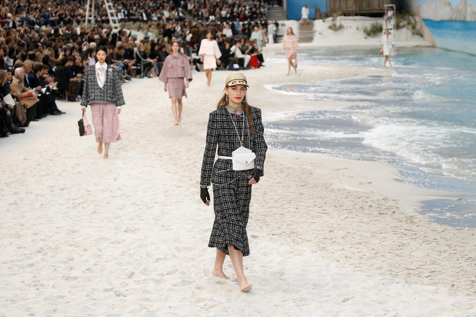 U Parizu trenutačno traje Tjedan mode, a došao je red i na jednu od najiščekivanijih revija, onu Chanela.