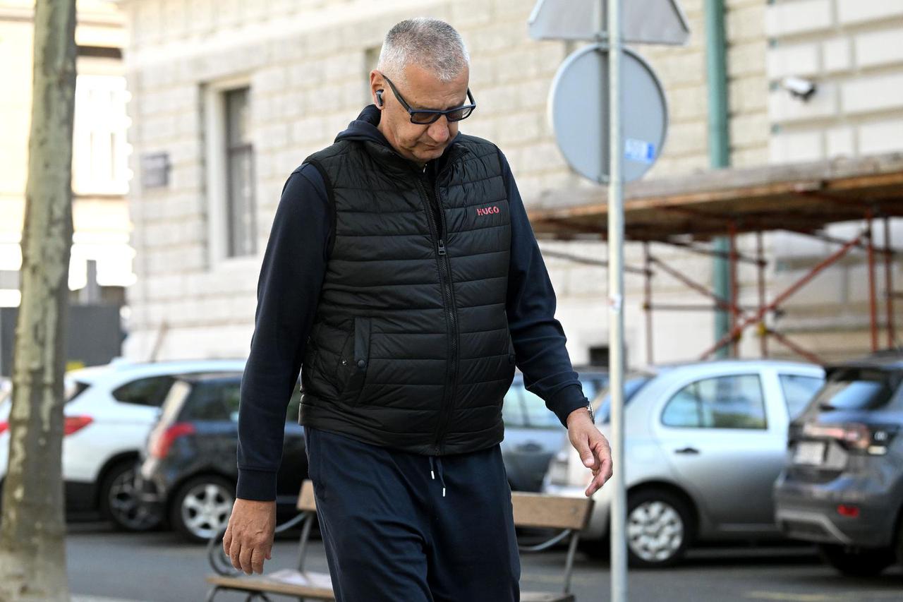 Zagreb: Aleksandar Petrović u šetnji gradom