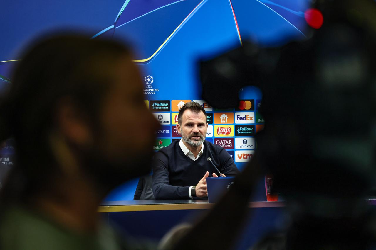Brugge: Konferencija za medije Cluba Brugge KV prije utakmice protiv Arsenala