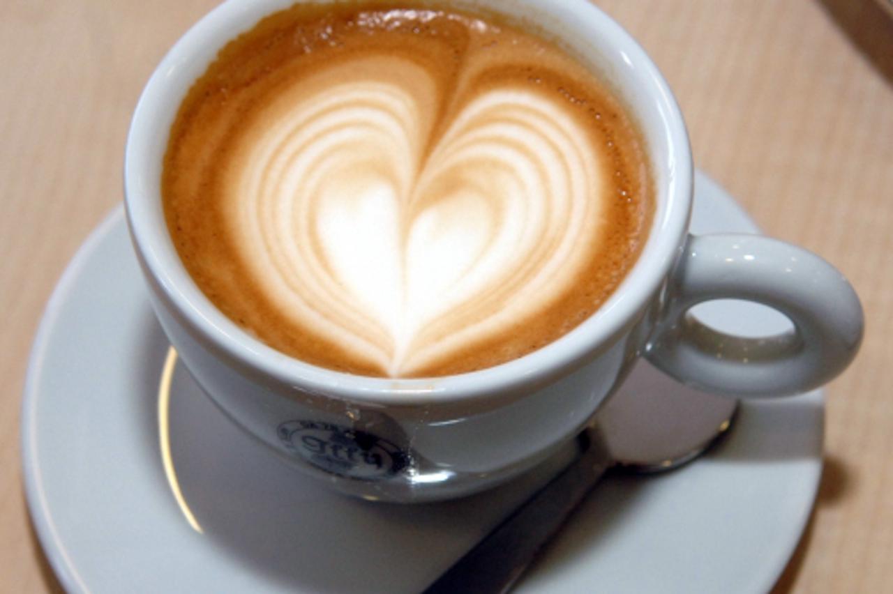 'za pokrij...13.03.2009 rijeka....barista tomislav mrdeza....kava Photo: Goran Kovacic/Vecernji list'