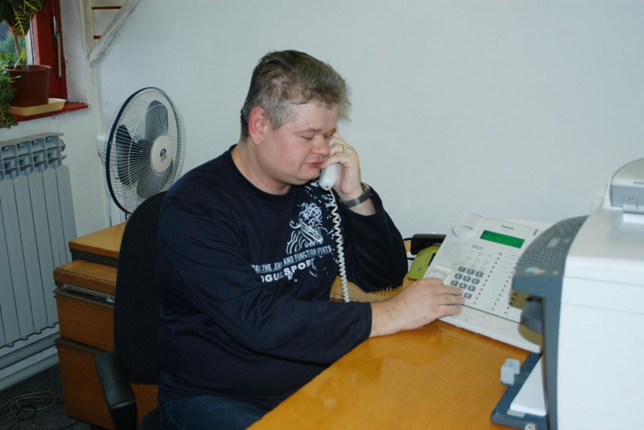 'Podravina-bilogora, 14.10.2010. Grubisno Polje D. Bokun je vec 22 godine telefonista u Zdenki mlijecnim proizvodima, gdje su, kaze, radne kolege puni razumijevanja Michael Palijan / VLM              