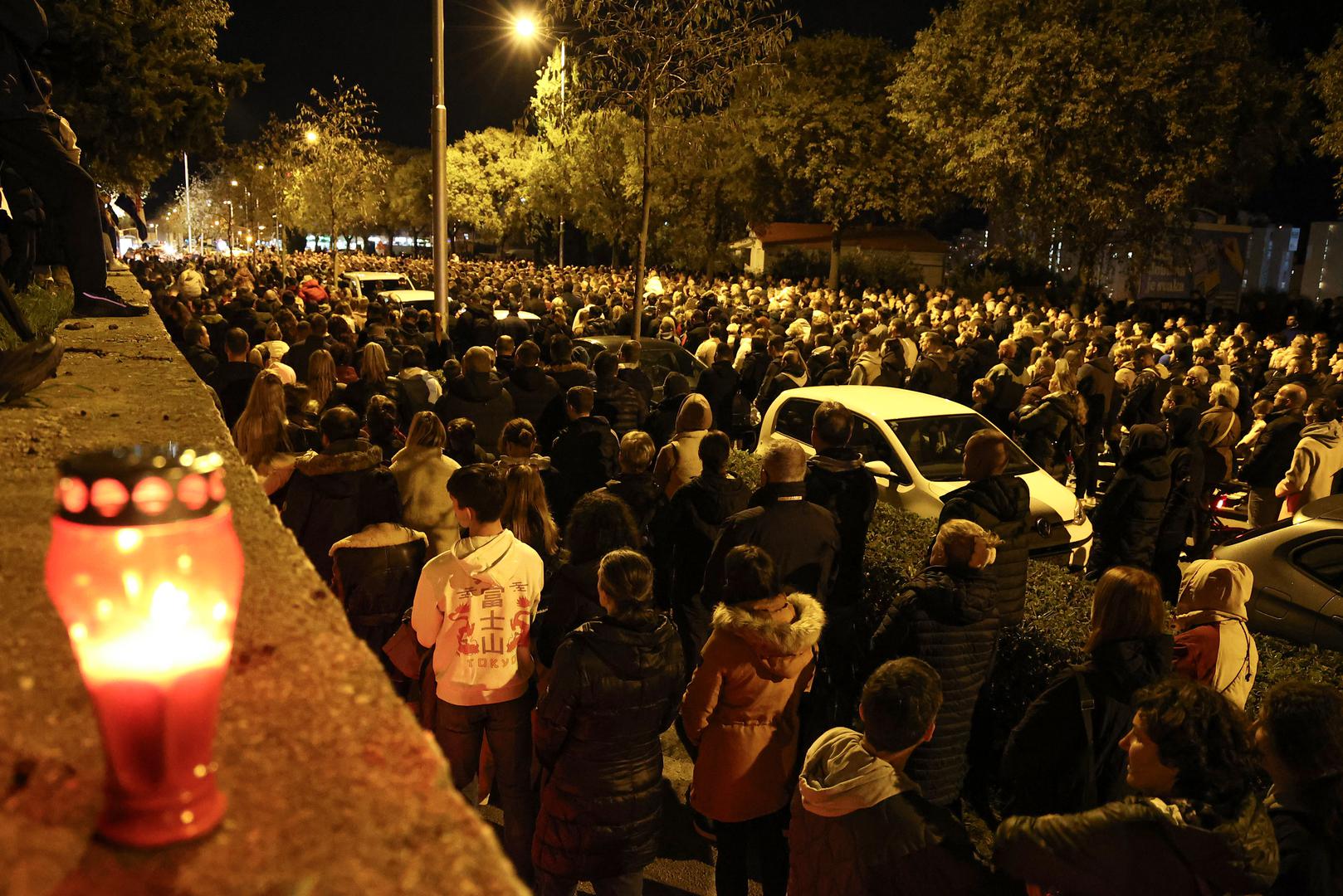 U utorak je u Vukovarskoj ulici u Splitu održan tradicionalni mimohod Torcide povodom Dana sjećanja na Vukovar i Škabrnju.