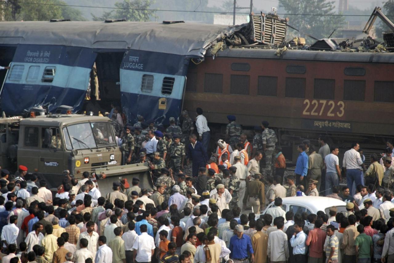 željeznička nesreća, indija