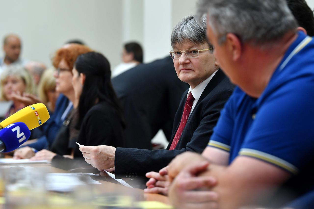 Zagreb: Okrugli stol na Vrhovnom sudu o izvansudskim aktivnostima sudaca