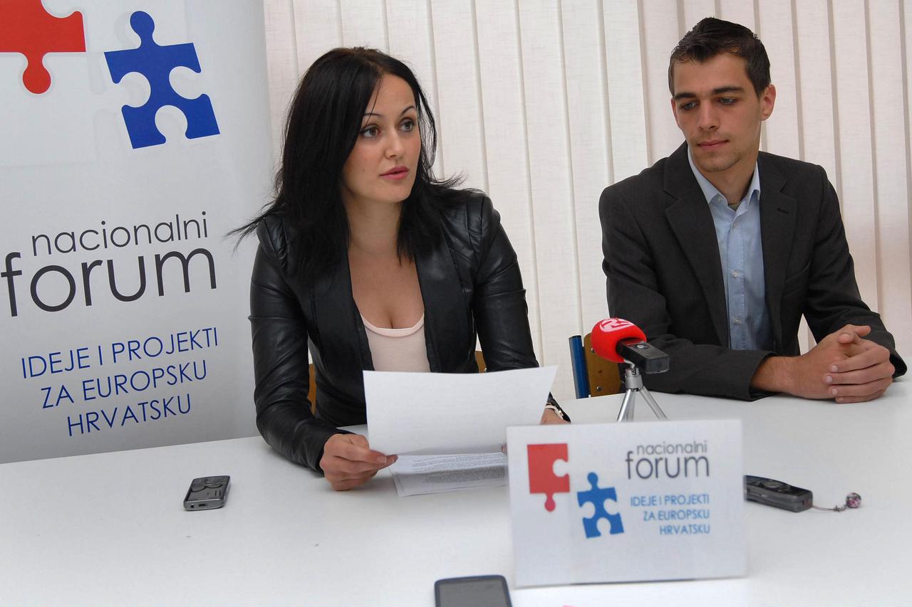 Nacionalni forum u Slavonskom brodu