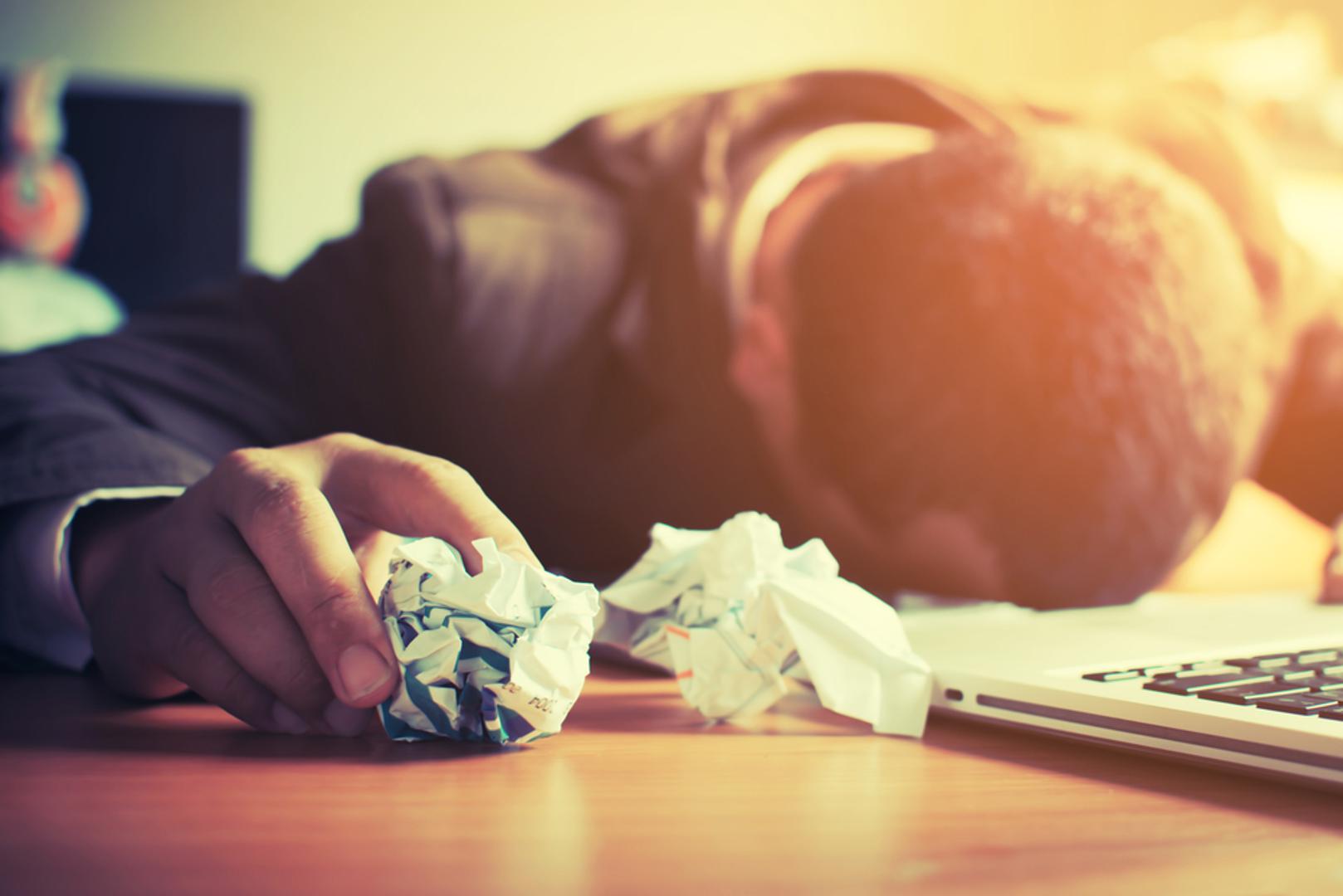 Bik: Bik ne zna gubiti jer mrzi osjećaj da je netko 'prošao bolje' nakon što se on toliko potrudio. Kad uloži energiju, vrijeme ili emocije, očekuje stabilan, opipljiv rezultat. Poraz ga tvrdoglavo muči danima, pa je sklon tražiti 'pravičnost' i dokazivati da je zaslužio više. No, ta upornost ga često motivira da idući put bude još temeljitiji i sigurniji u sebe.