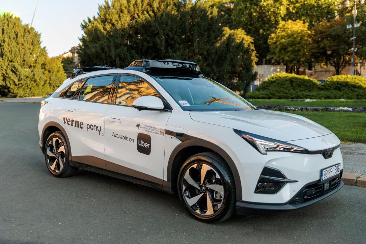 Uber korisnici mogu rezervirati vožnju autonomnim vozilom putem aplikacije