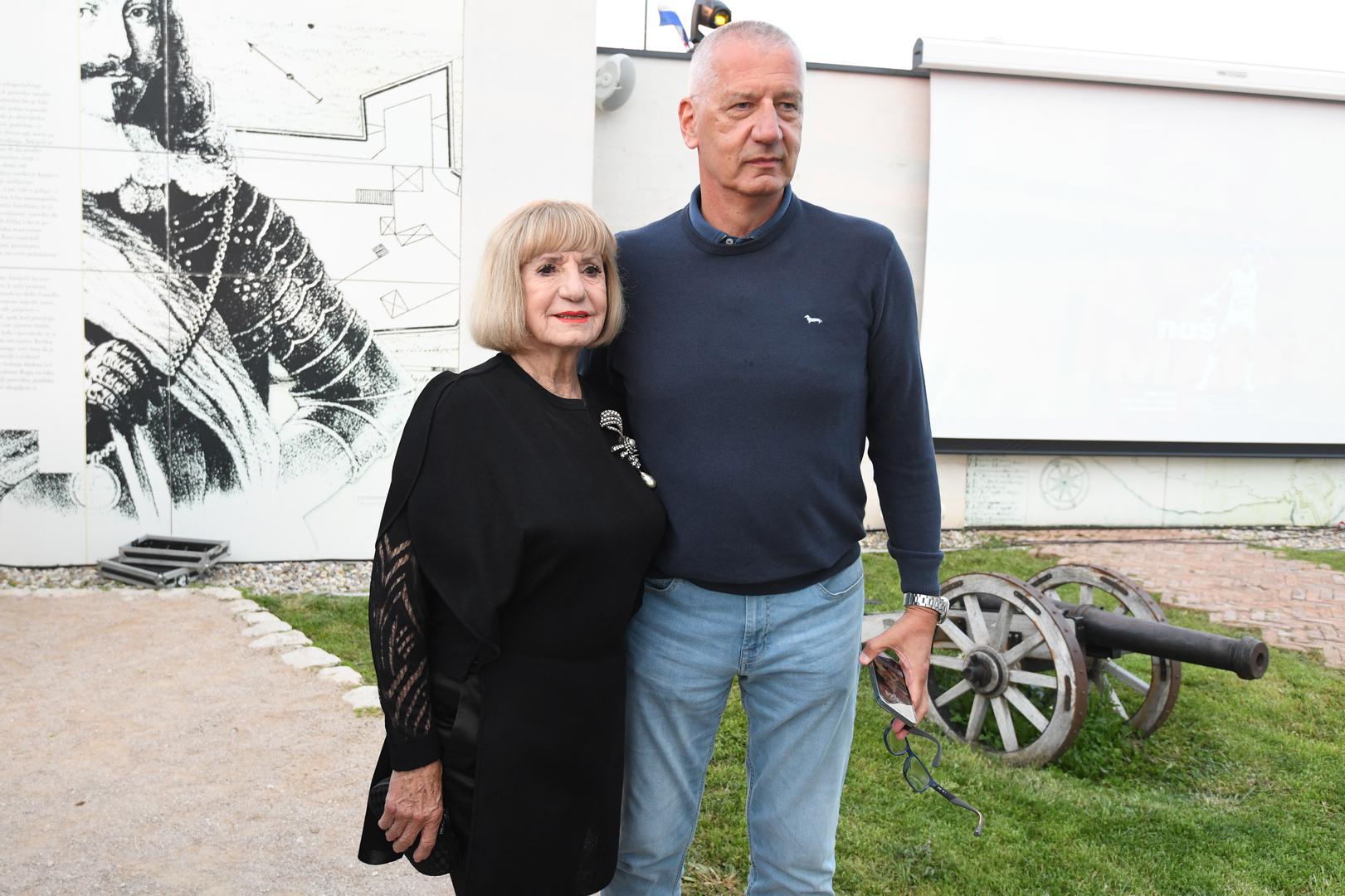 10.06.2023., Sibenik - Na tvrdjavi Barone odrzana je promocija dokumentarnog filma "Nas mali" o Drazenu Petrovicu u koprodukciji Vecernjeg lista. Biserka Petrovic, Aleksandar Petrovic Photo: Hrvoje Jelavic/PIXSELL