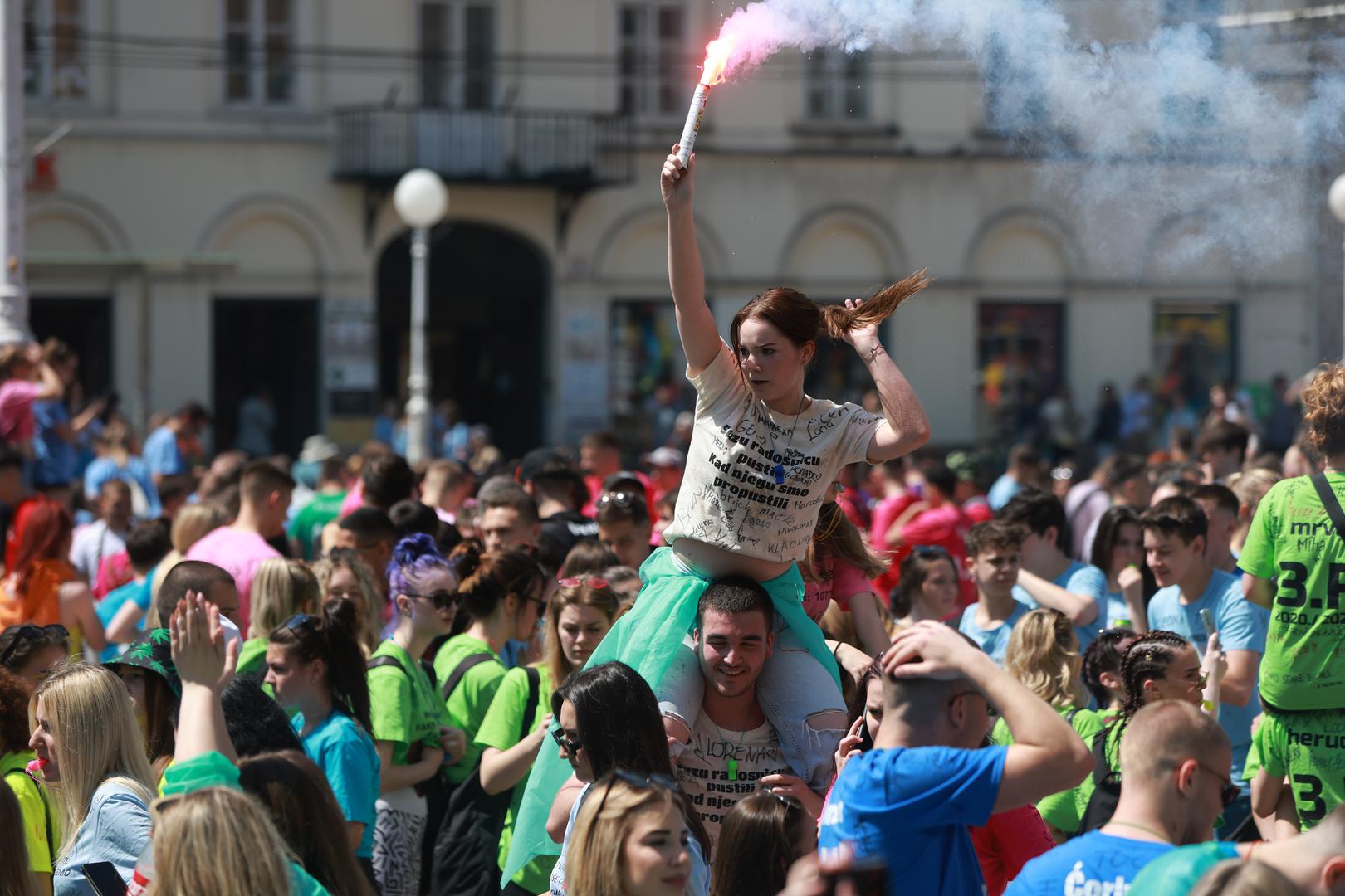 26.05.2023. Zagreb - Norijada maturanata na na Trgu bana Josipa Jelacica Photo: Sanjin Strukic/PIXSELL
