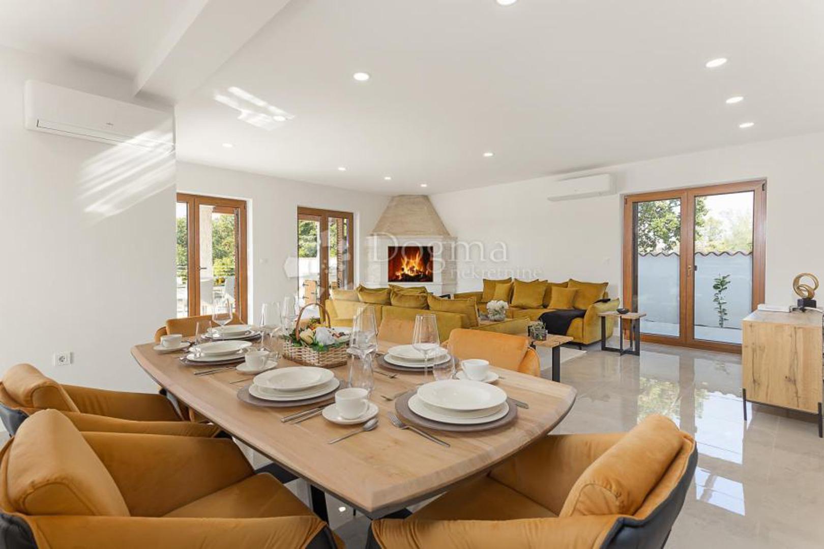 Jedna nekretnina ima 174 kvadrata, a druga 171 kvadrat