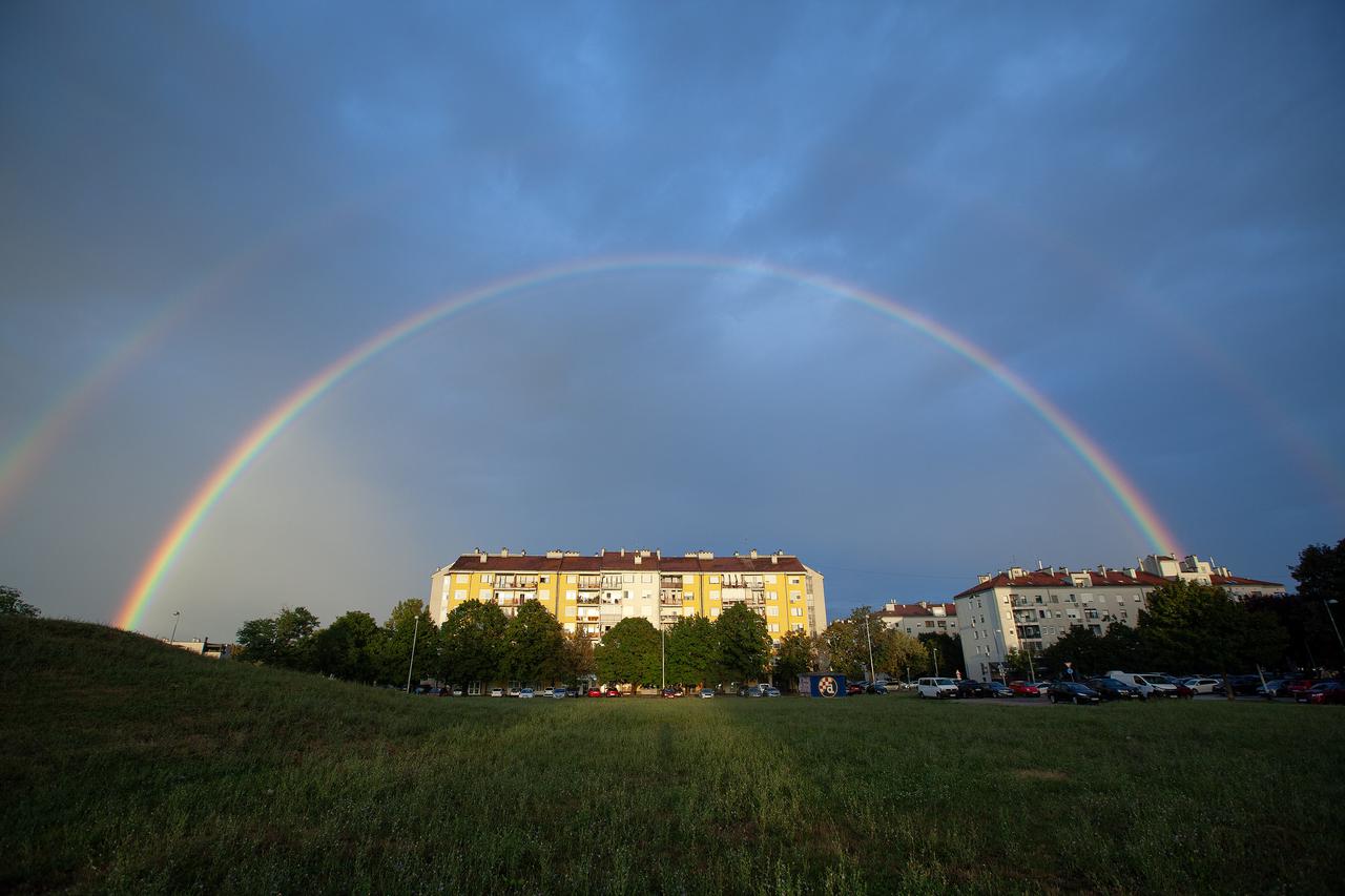 Zagreb: Spektakularna duga iznad Poljanica