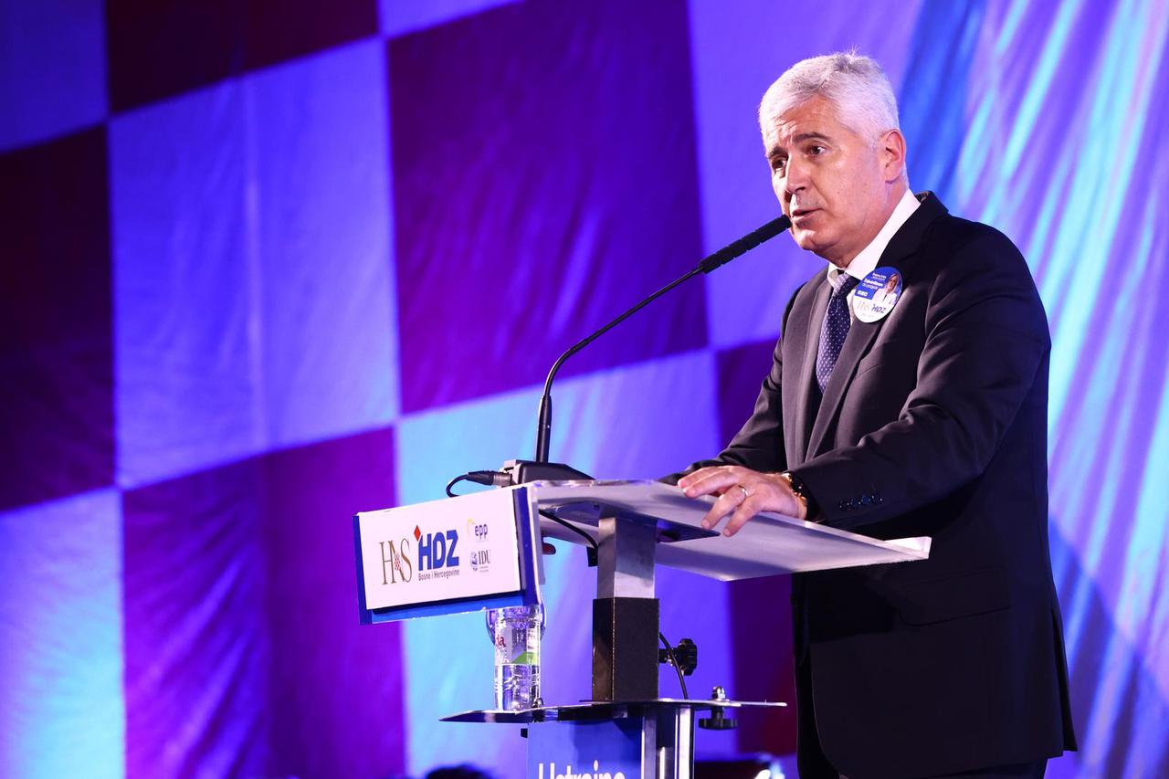 U Mostaru održan glavni predizborni skup HDZ-a Bosne i Hercegovine