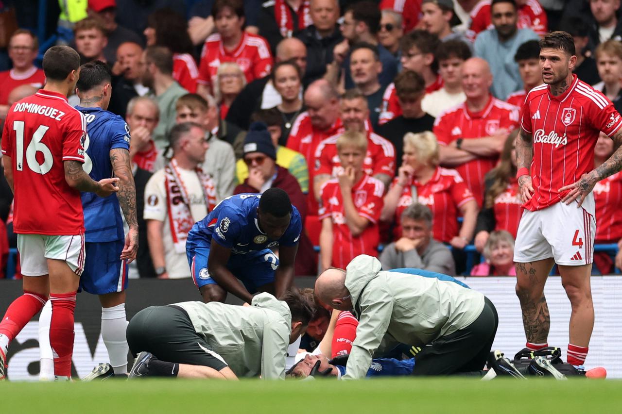 Premier League - Chelsea v Nottingham Forest