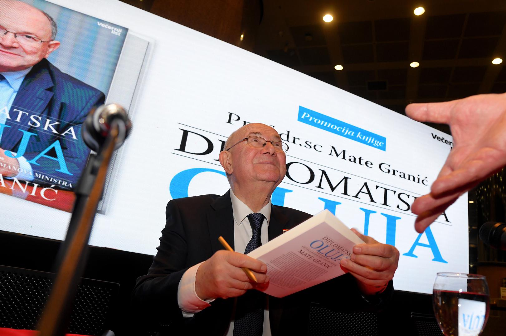16.01.2023., Zagreb - U Nacionalnoj i sveucilisnoj knjiznici odrzana je promocija 2. dopunjenog izdanja knjige "Diplomatska oluja" Mate Granica. Mate Granic Photo: Josip Regovic/PIXSELL