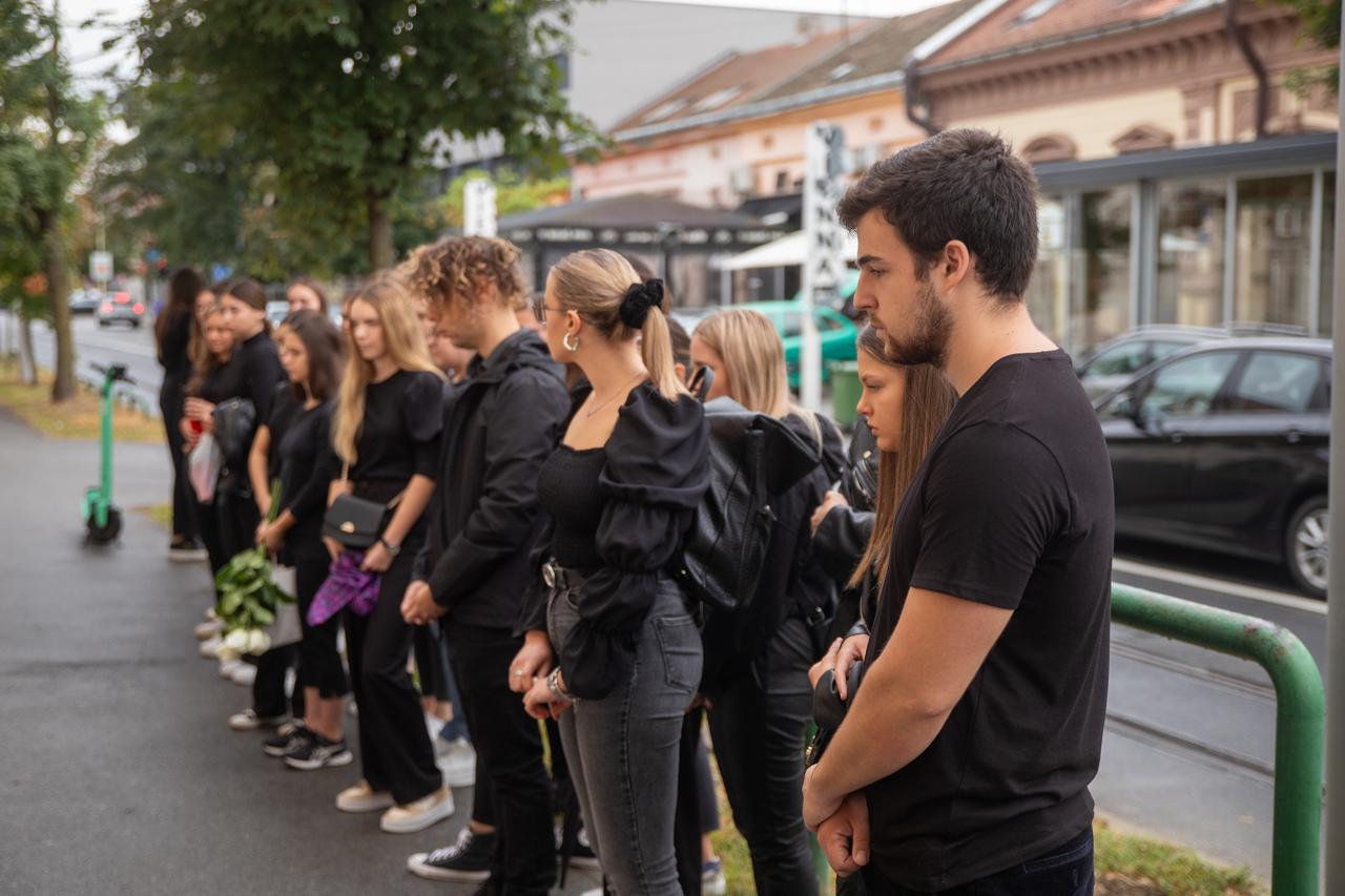 Osijek:  Studneti odali počast preminuloj kolegici Mihaeli Berak 