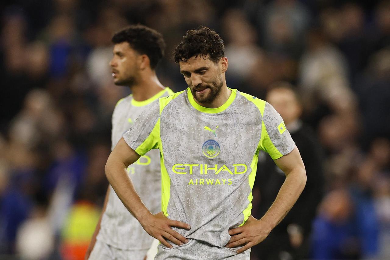 Premier League - Everton v Manchester City