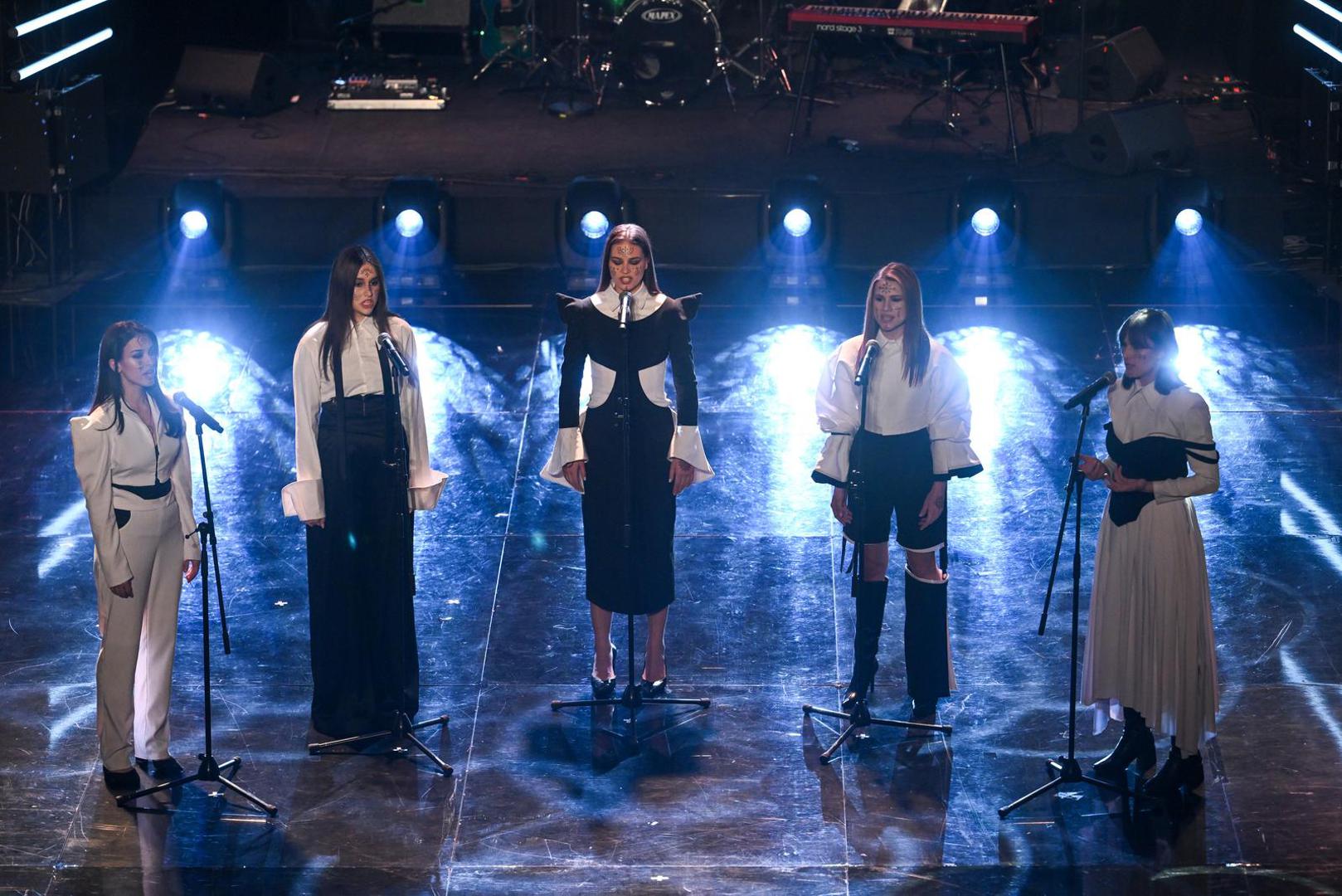 U duhu svake dobre proslave, i ova je obljetnica obilježena na najglamurozniji način, svečanom dodjelom priznanja istaknutim medijskim profesionalcima, uz vrhunsku i nezaboravnu zabavu.