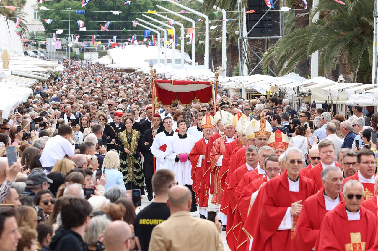 Split: Svečana procesija i sveta misa u čast sv. Duje