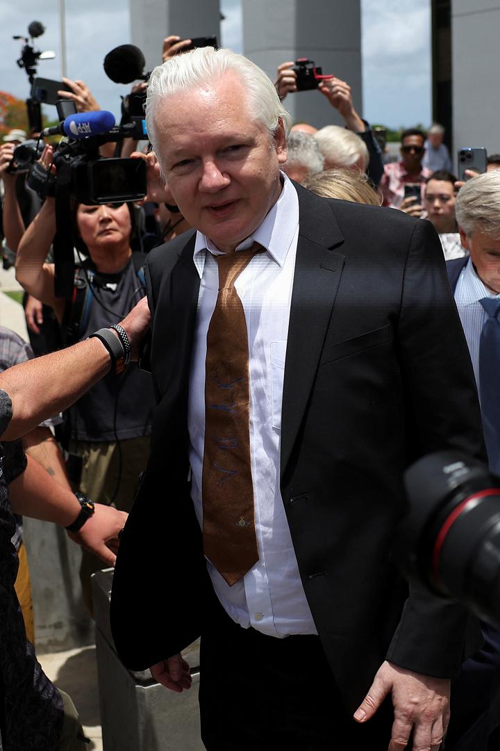 Rad WikiLeaksa će se nastaviti, rekao je.