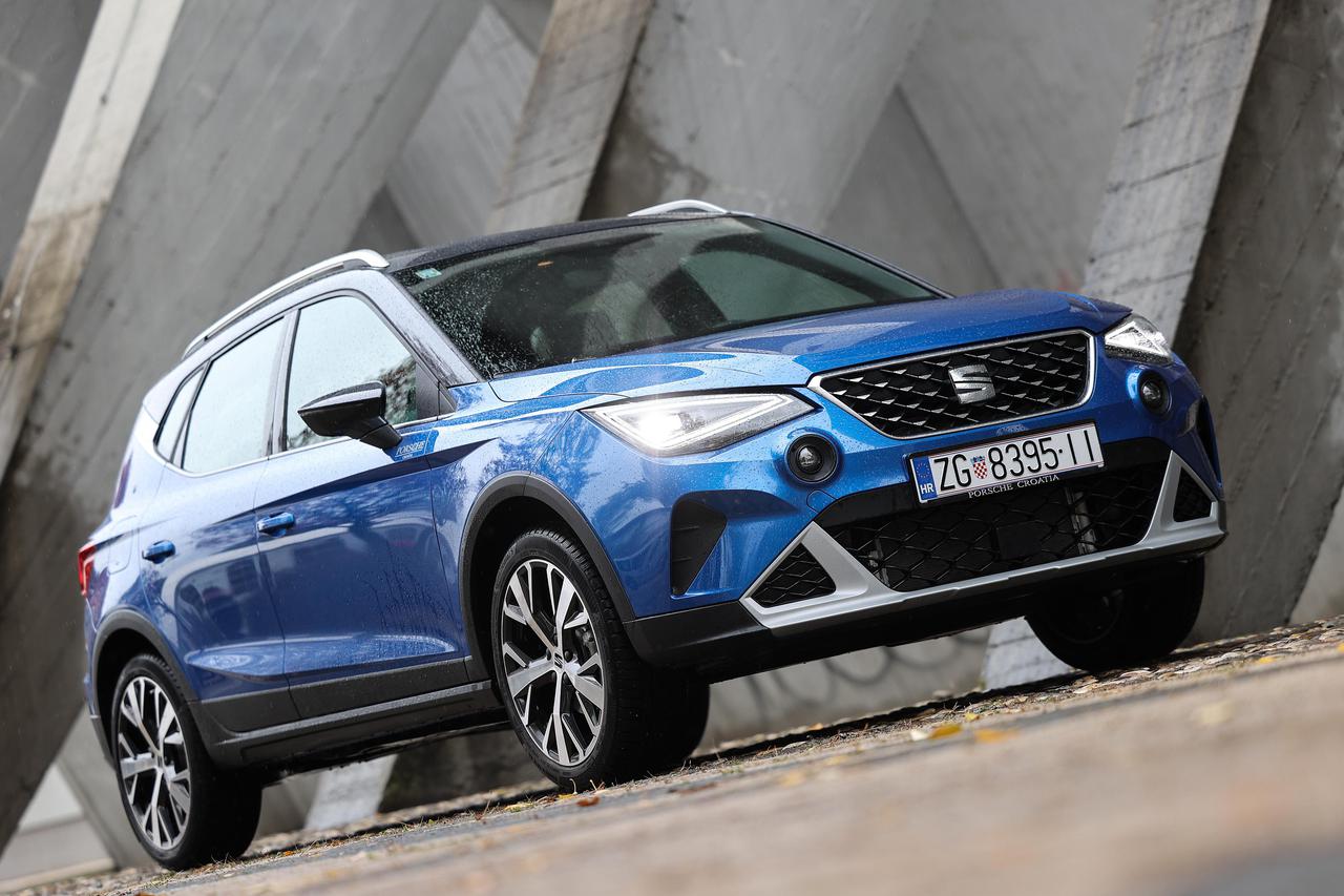 Seat Arona