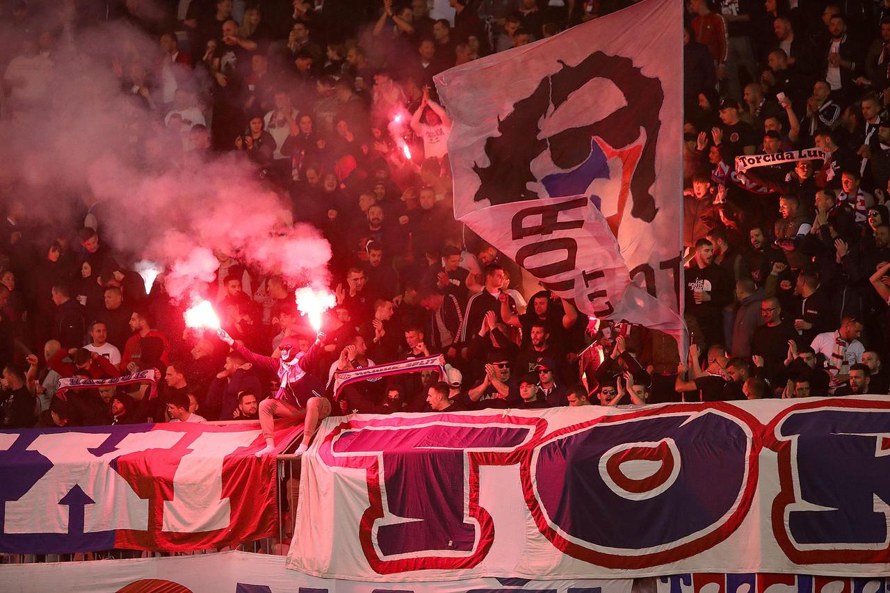 Split: Torcida za vrijeme utakmice Hajduk i Dinamo