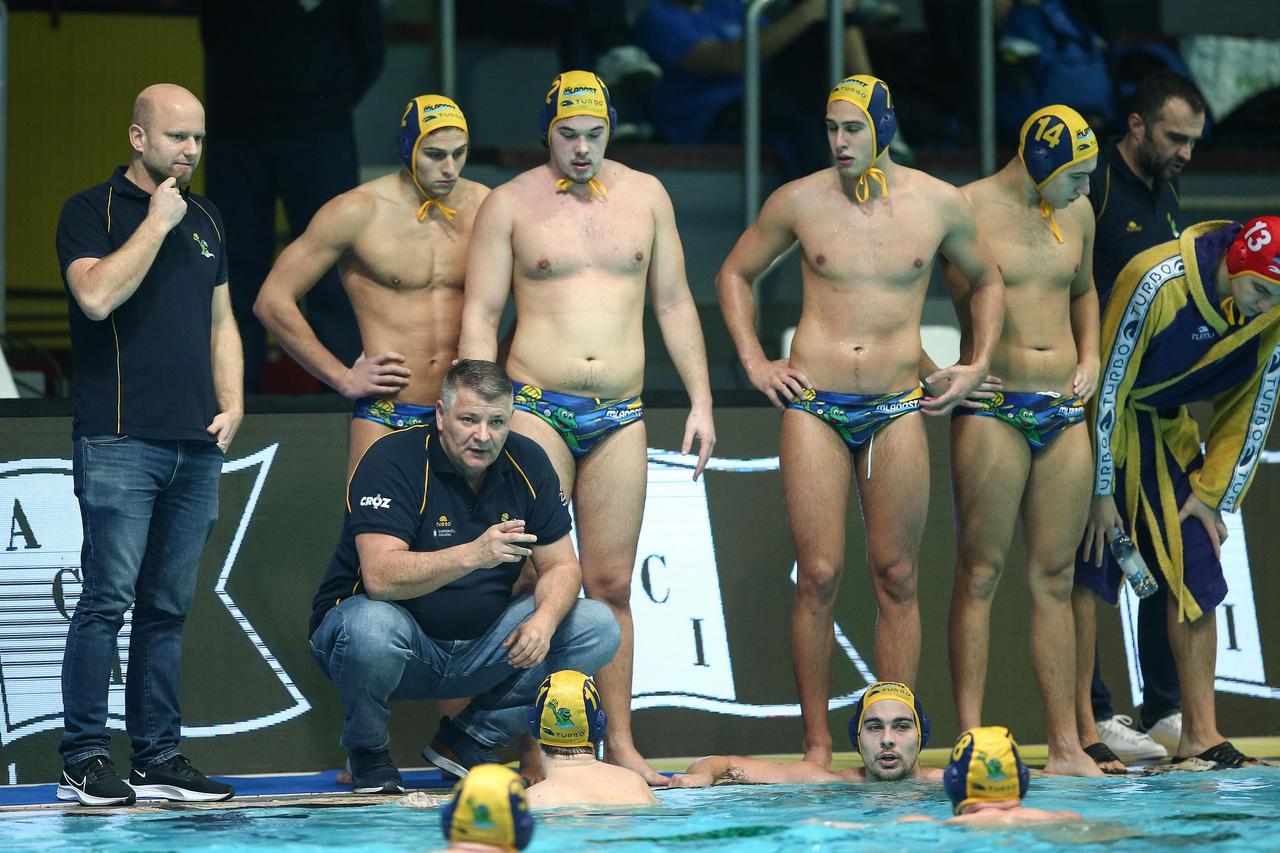 Zagreb: Polufinale vaterpolo kupa, Jug - Mladost