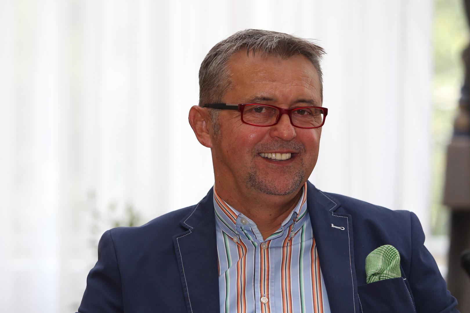 Anđelko Milardović: Društva na ovim
prostorima tipičan su primjer podaničke kulture,
a ta podanička kultura dio je kolektivne svijesti