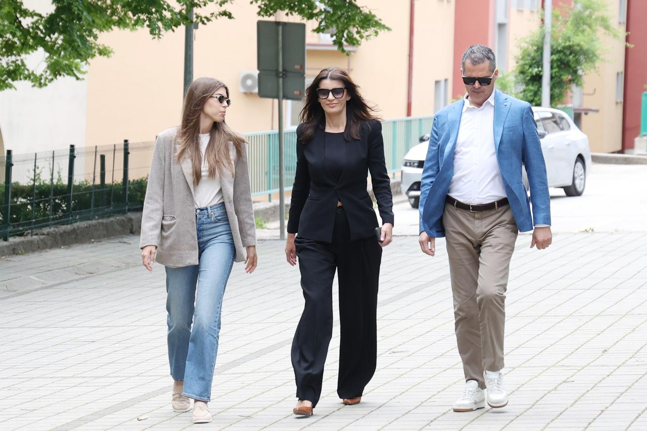 Šibenik: Josipa Plesli? pristupila je glasanju za gradona?elnicu Knina