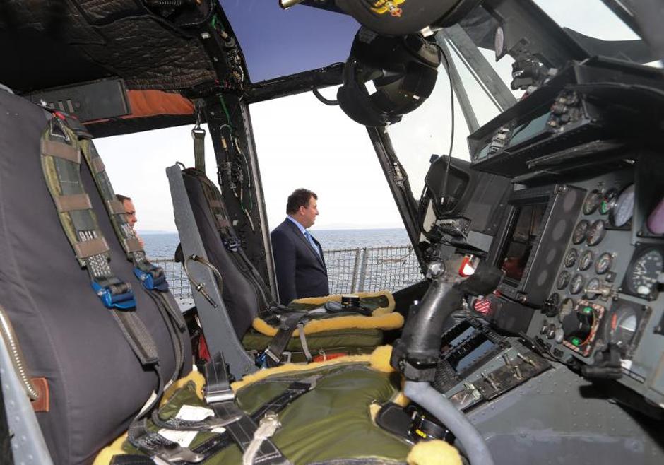 Split: Jakov Kitarović posjetio britanski razarač HMS Defender