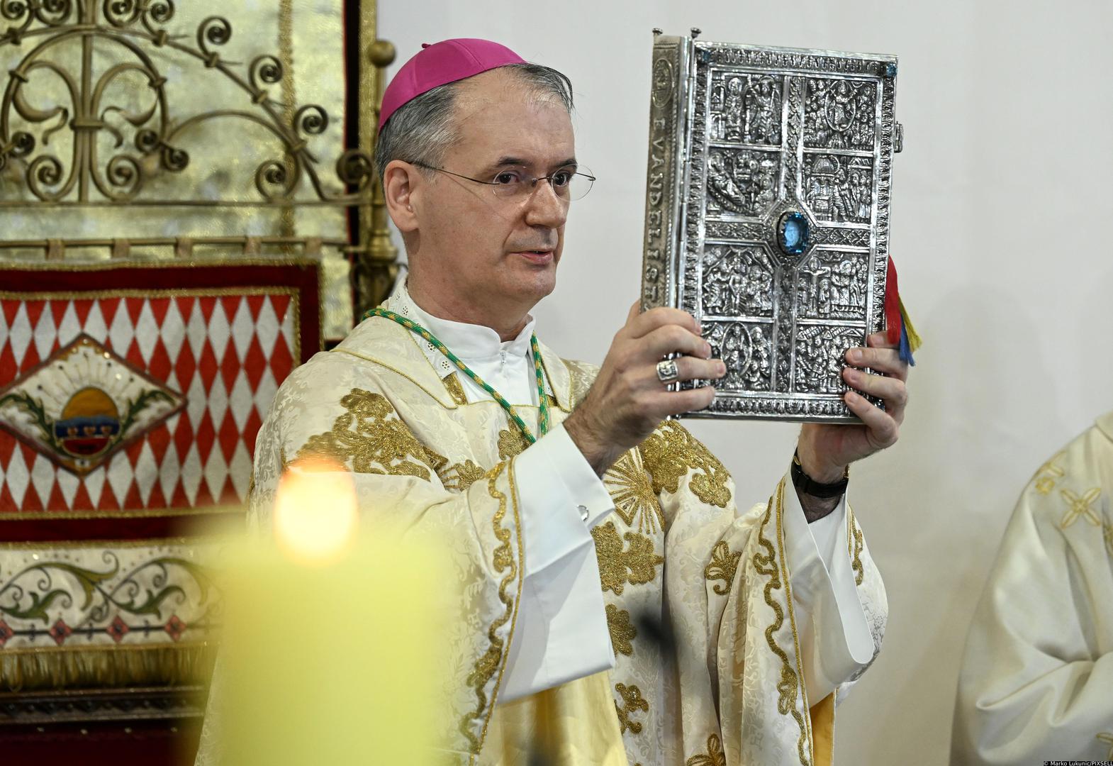 29.04.2023., Zagreb - Svecanim liturgijskim slavljem sluzbu novog zagrebackog nadbiskupa preuzeo je monsinjor Drazen Kutlesa postavsi tako 77. zagrebacki biskup, odnosno 9. nadbiskup metropolit zagrebacki.  Photo: Marko Lukunic/PIXSELL
