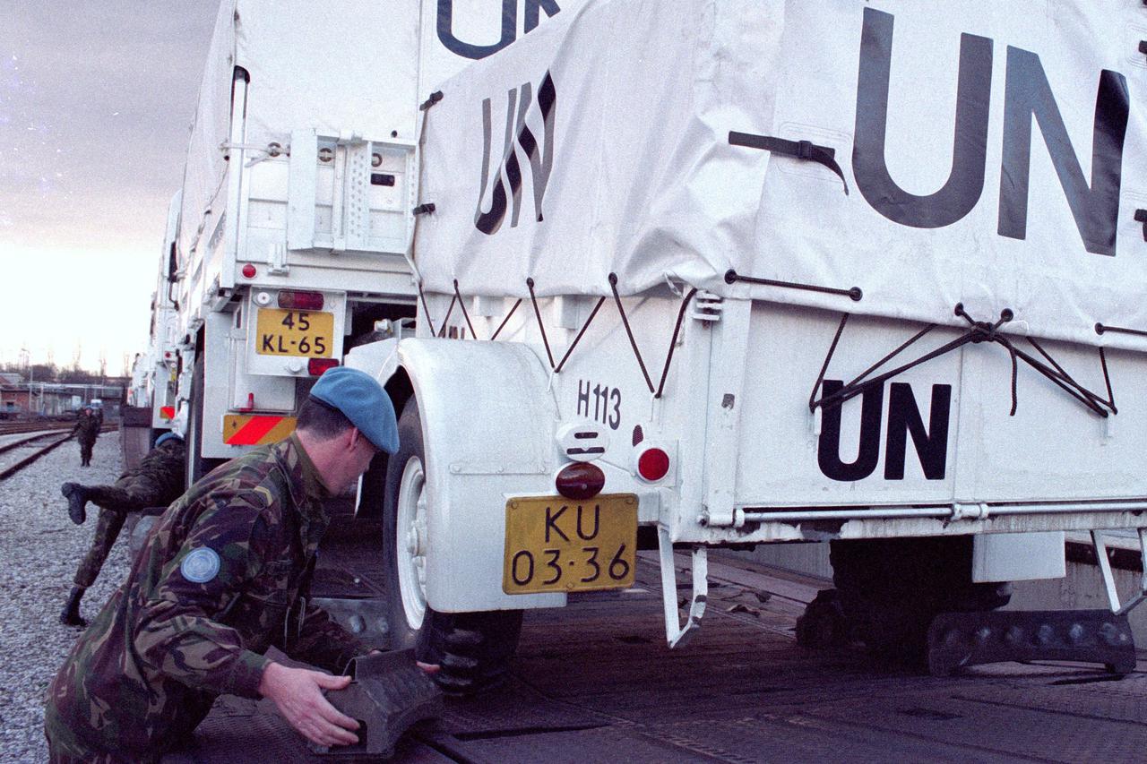 UN