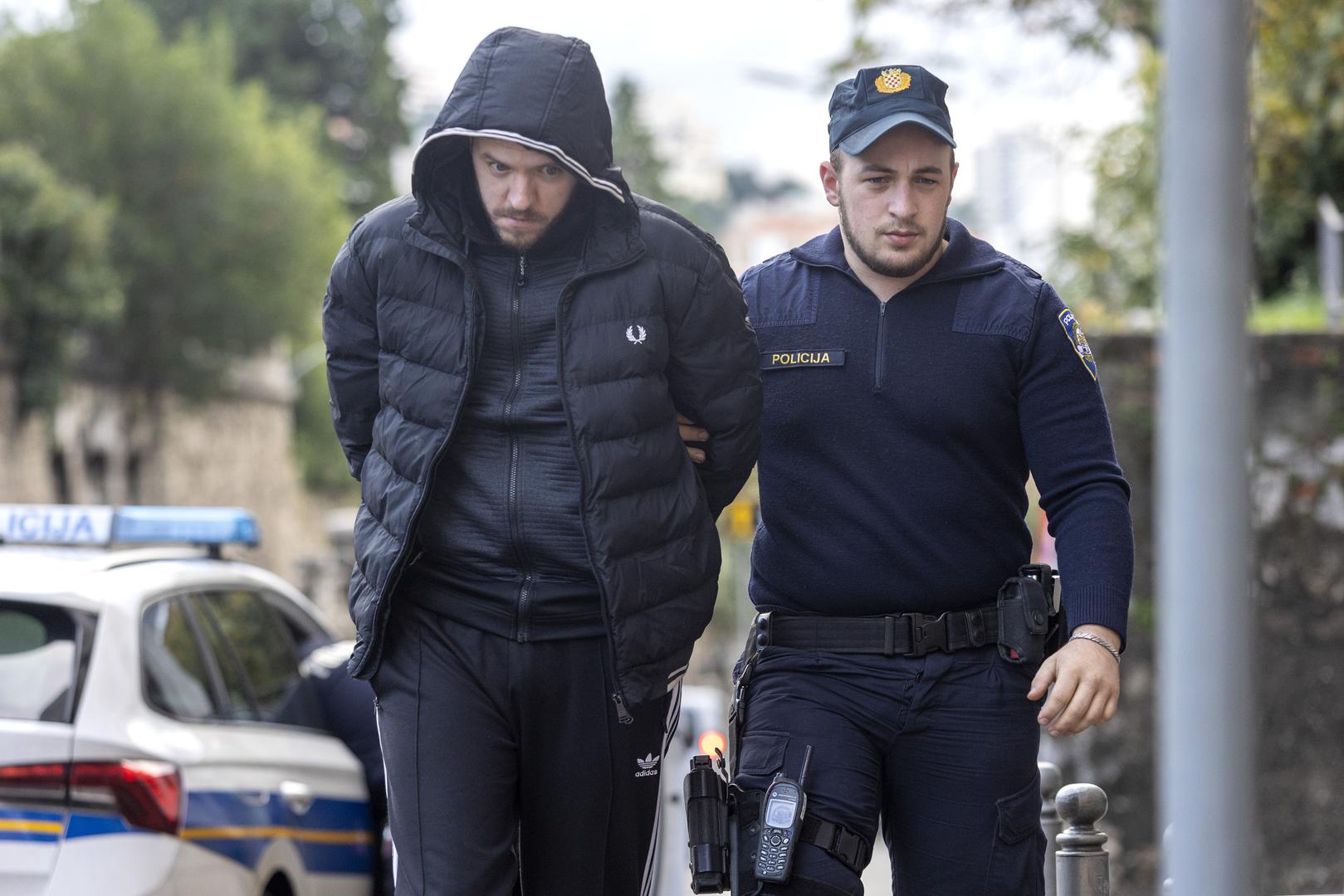 15.11.2023., Rijeka - Policija privodi Luku Burazera, optuzenog za trgovanje kriptovalutama, tj. prevare stotina investitora koji su ukupno ulozili desetke milijuna eura. Photo: Nel Pavletic/PIXSELL
