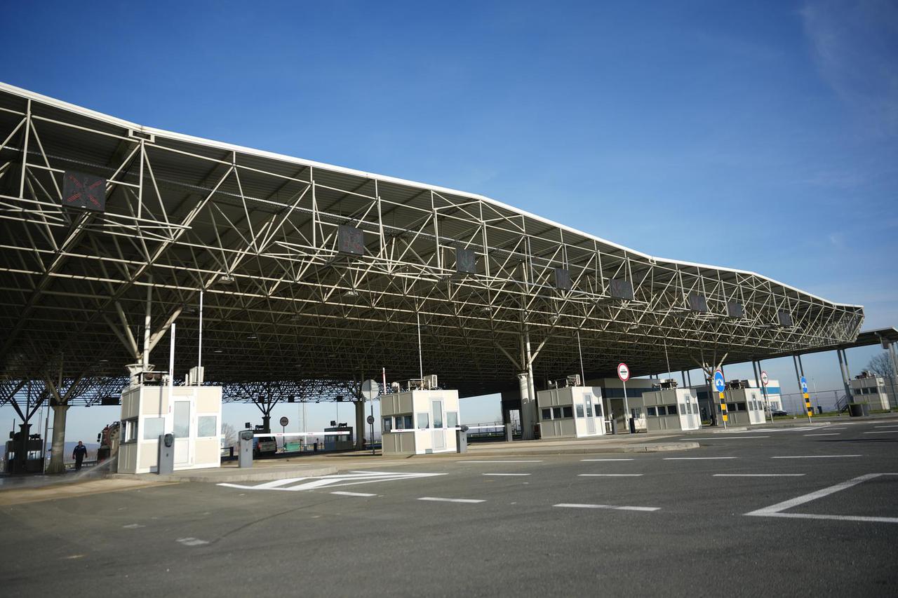 Novoizgrađeni granični prijelaz Gradiška čeka otvorenje 