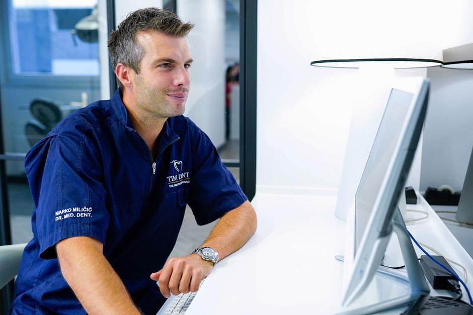 Dr. Marko Miličić iz stomatološke poliklinike TIM DENT Miličić