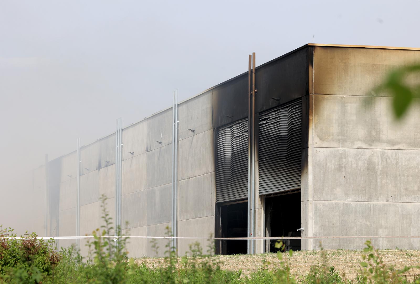 20.06.2024., Zapresic - Zgariste tvrtke Eko Flor u Industrijskoj ulici gdje je tijekom jucerasnjeg dana izbio veliki pozar.  Photo: Marko Prpic/PIXSELL