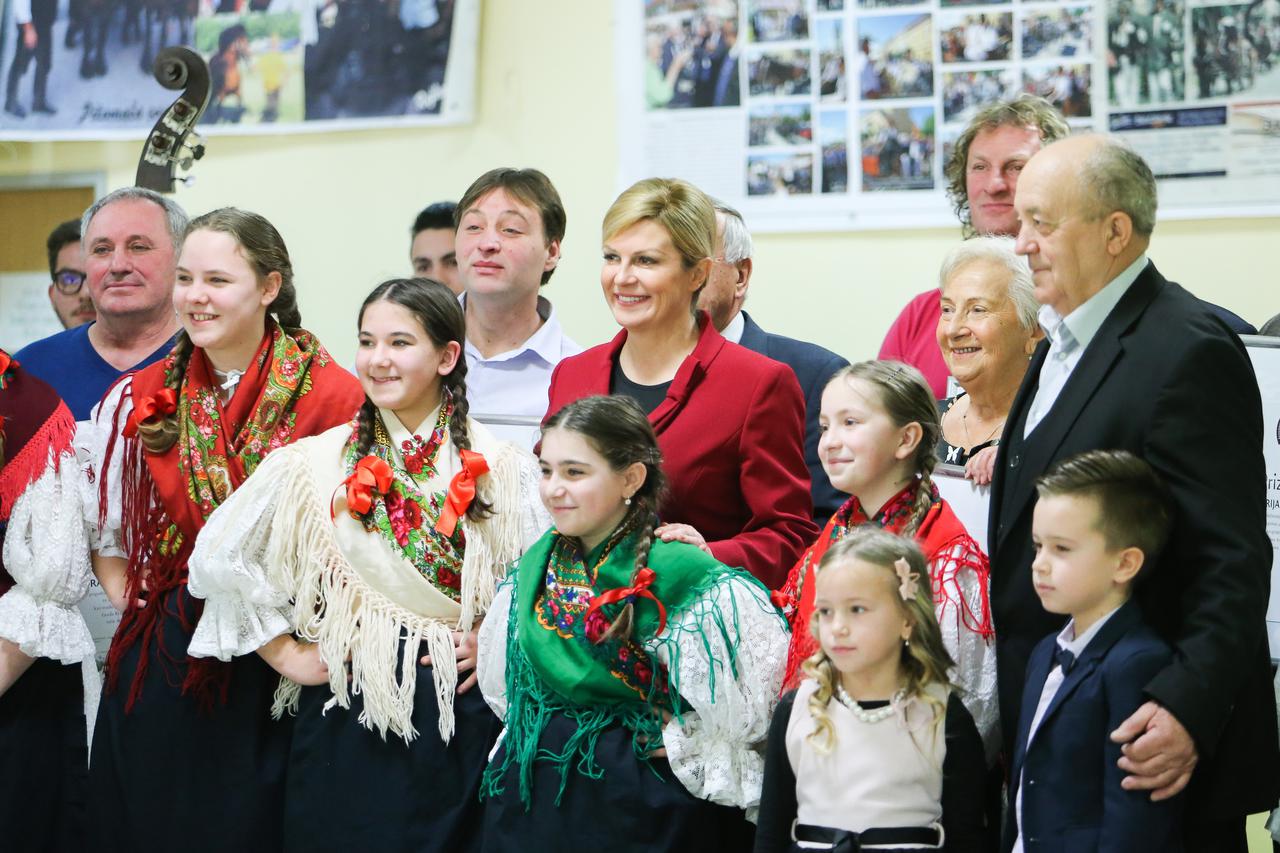 Krapina: Predsjednica Kolinda Grabar-Kitarović prisustvovala skupštini Županijske udruge uzgajivača konja