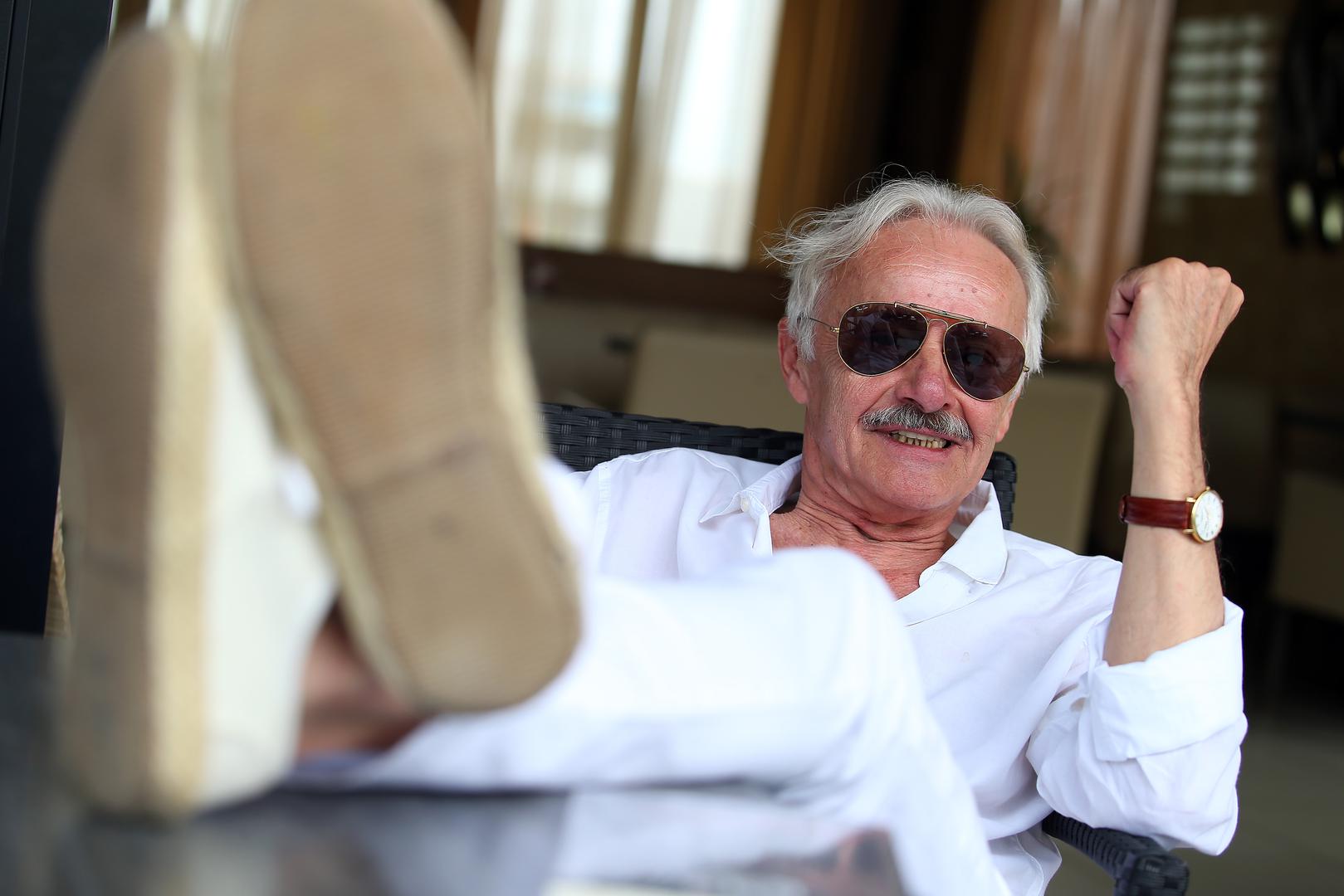 Televizijska ga je publika zavoljela kroz brojne uloge, a najdublji trag ostavio je kao Papundek u legendarnom ''Velom mistu''. 